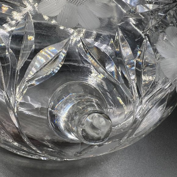 Vintage Glass Bowl Cane and Etched Flowers Three Footed 7.5” Candy Bowl - Picture 6 of 10